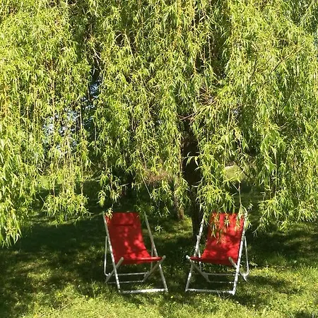 Domaine De Rateau 4*