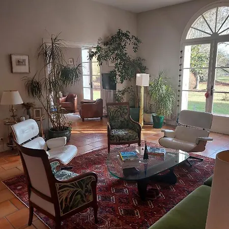 Bed & Breakfast Domaine De Rateau