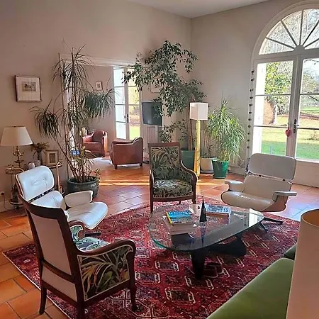Domaine De Rateau Bed & Breakfast 4*