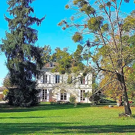 Bed & Breakfast Domaine De Rateau 4*