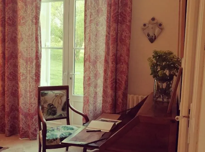 Domaine De Rateau Bed and breakfast 4*